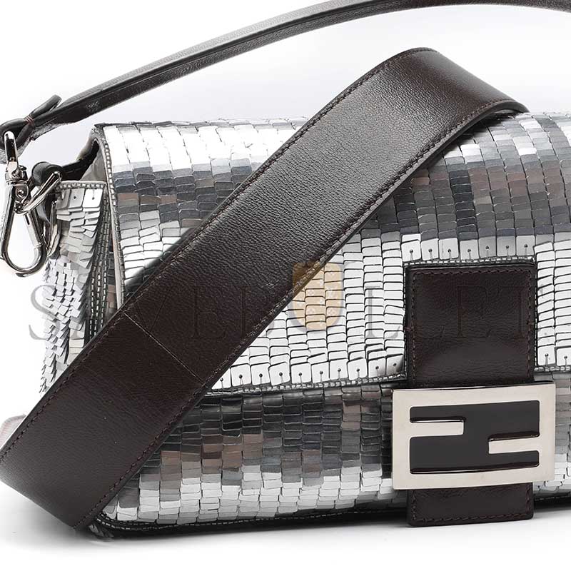 FENDI BAGUETTE (27*15*6cm) 